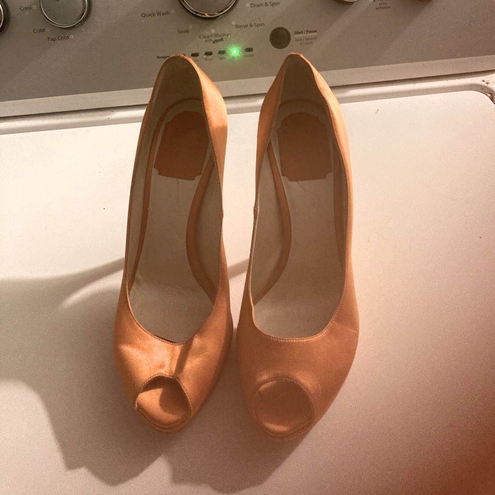 COPY - Christian Dior orange heels very cute